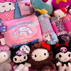Hello kitty mystery box
